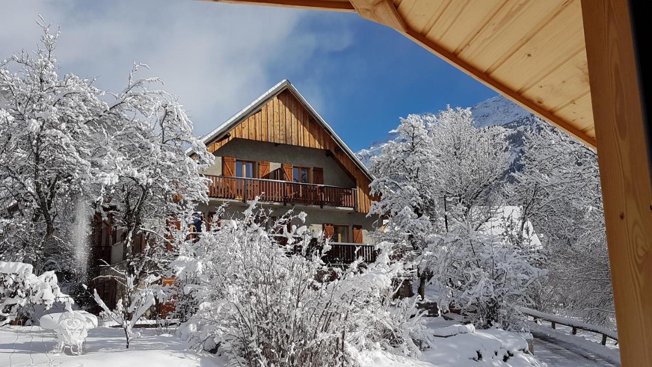 Chalet Solneige วูจานีย์ ภายนอก รูปภาพ