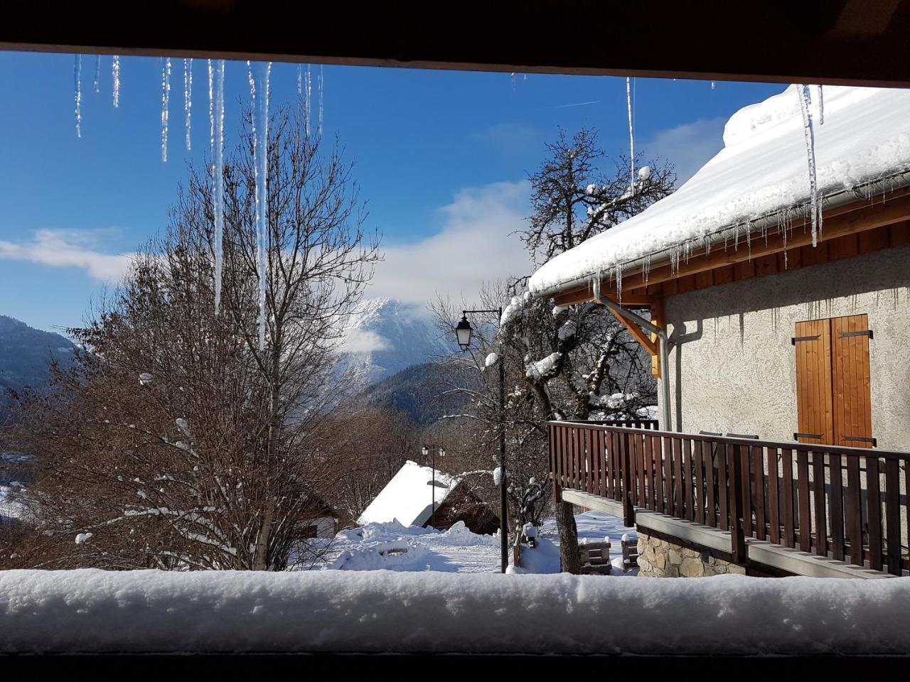 Chalet Solneige วูจานีย์ ภายนอก รูปภาพ