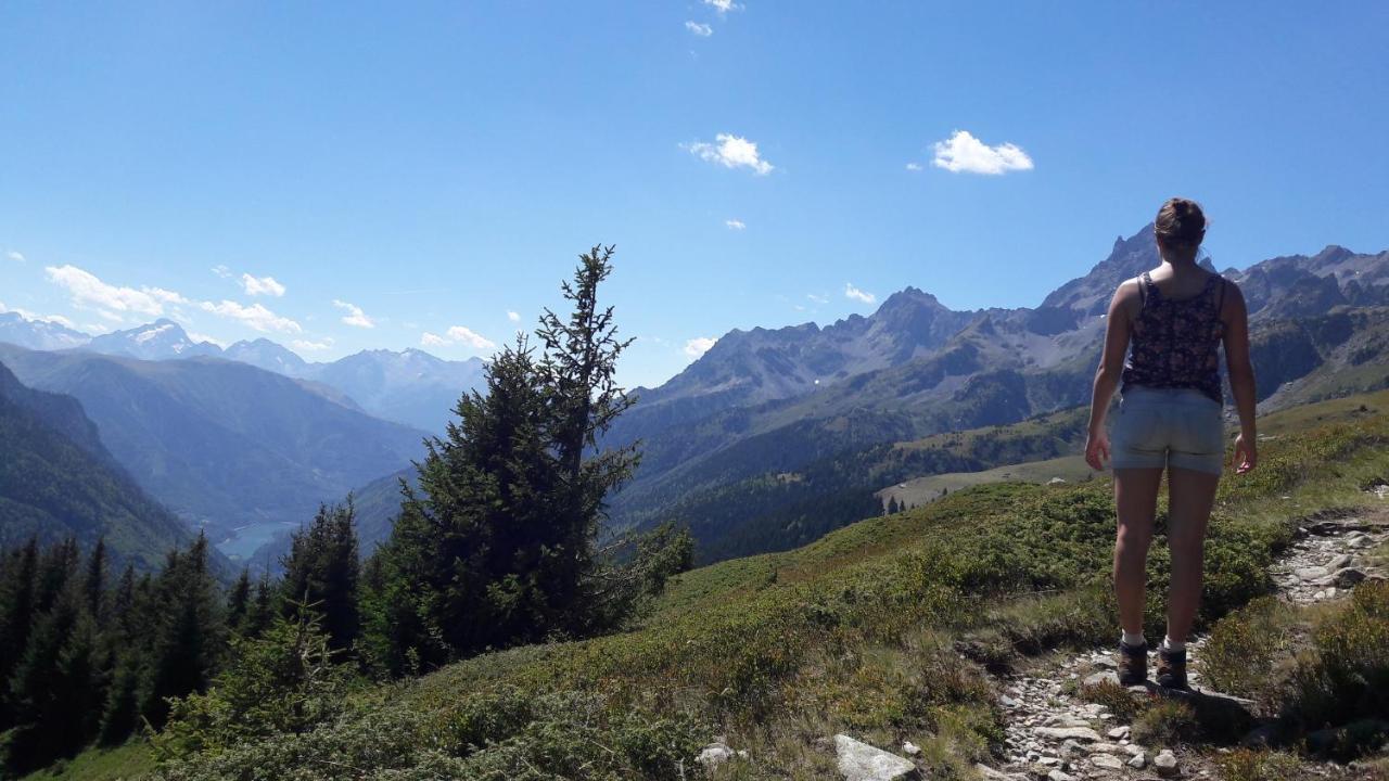 Chalet Solneige วูจานีย์ ภายนอก รูปภาพ