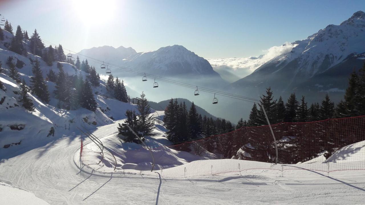 Chalet Solneige วูจานีย์ ภายนอก รูปภาพ